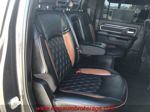 Used 2020 RAM 3500 Big Horn w/ Level 2 Equipment Group image 20