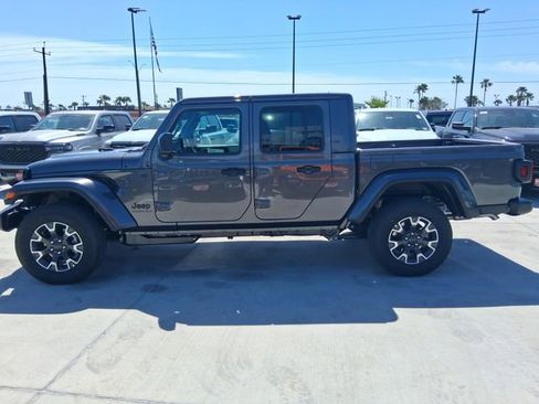 New 2026 Jeep Gladiator Sport image 4