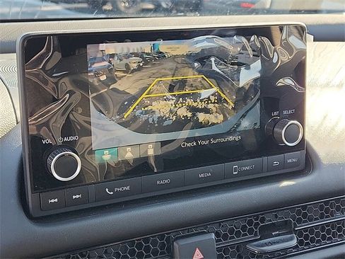 Used 2023 Honda HR-V LX image 17