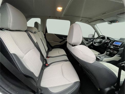 Used 2020 Subaru Forester Premium AWD/4WD image 18