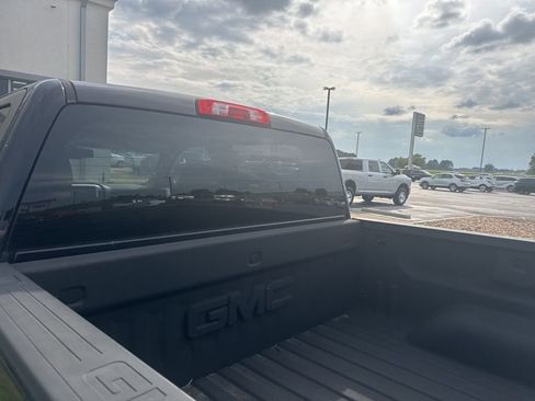 Used 2018 GMC Sierra 1500 SLT w/ Texas SLT Premium Package AWD/4WD image 9