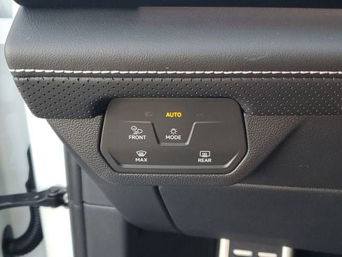 New 2026 Volkswagen Atlas SEL Premium R-Line AWD/4WD image 31