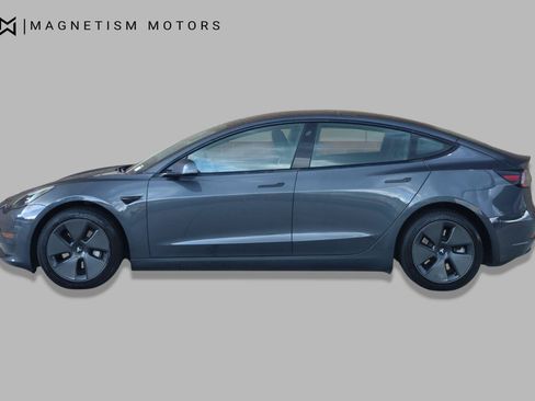 Used 2023 Tesla Model 3 Standard Range RWD image 2