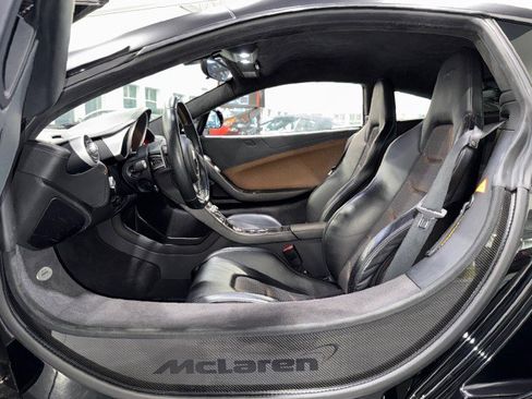 Used 2015 McLaren 650S Coupe image 10