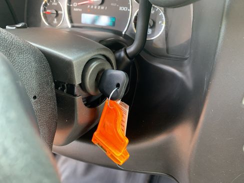 Used 2019 Chevrolet Express 3500 w/ Power Convenience Package RWD image 15
