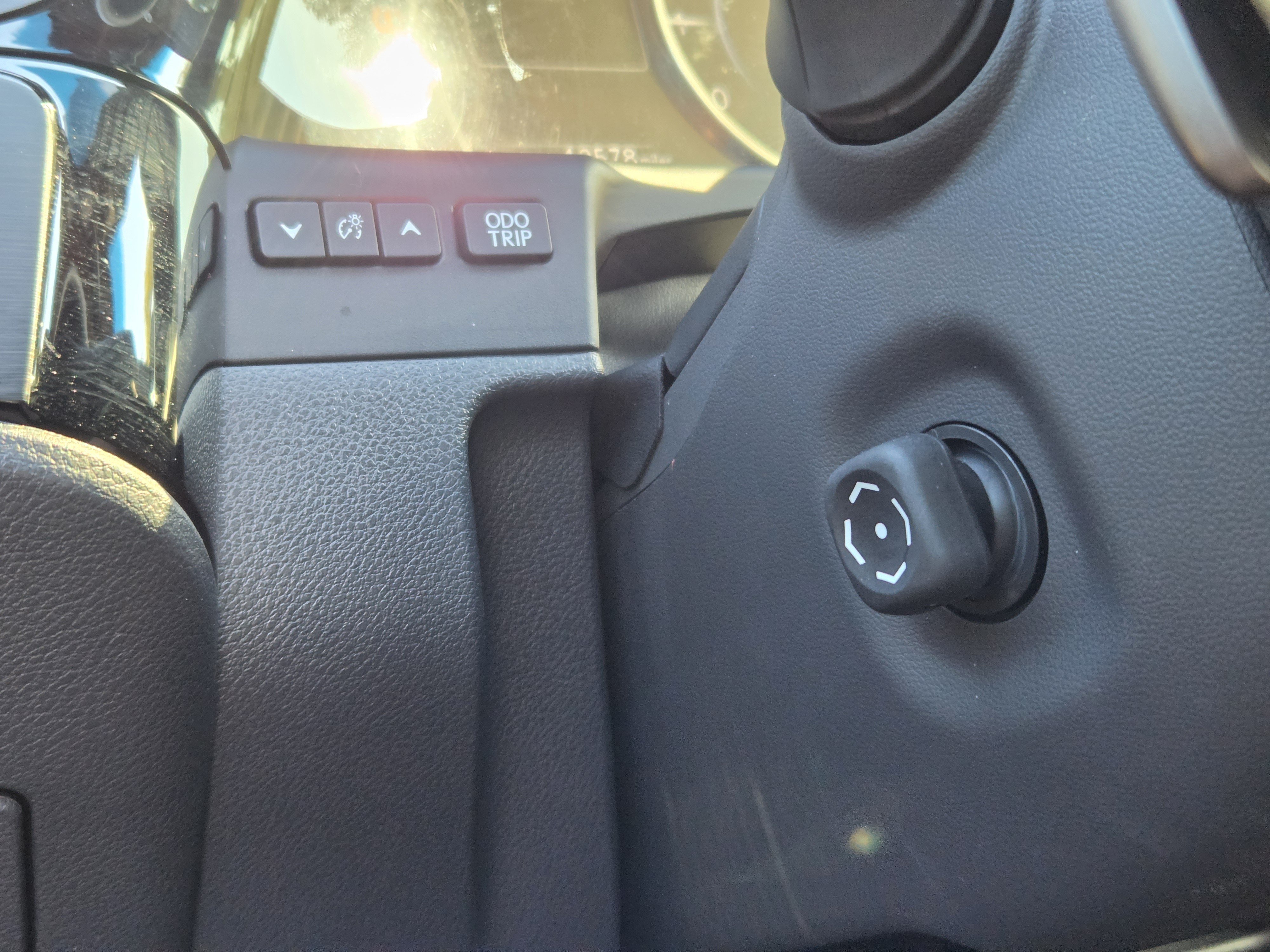 Used 2025 Lexus ES 350 w/ Premium Package FWD image 26