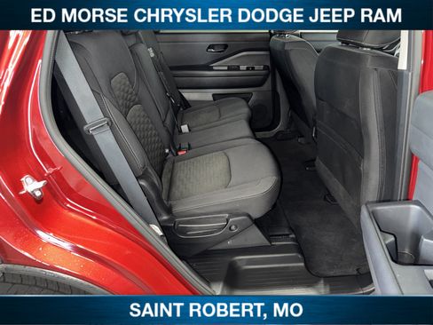 Used 2024 Nissan Pathfinder SV FWD image 32