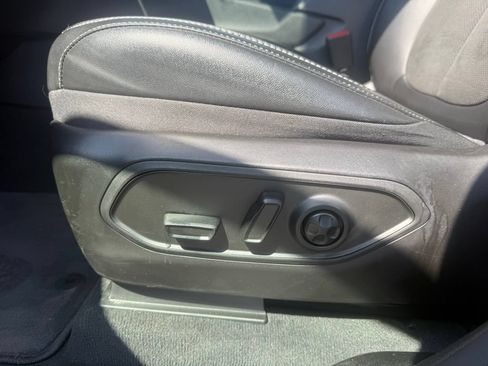 Used 2024 Jeep Grand Cherokee L Altitude AWD/4WD image 13
