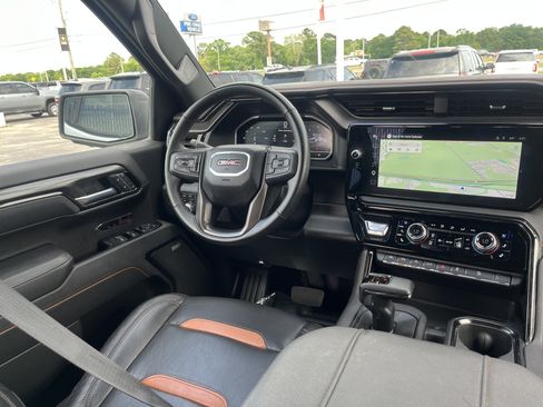Used 2025 GMC Sierra 1500 AT4 AWD/4WD image 38