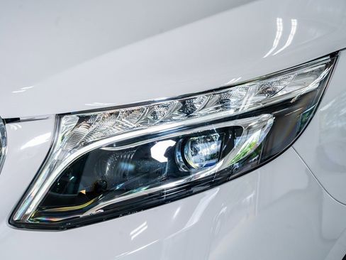 Used 2023 Mercedes-Benz Metris Passenger image 13