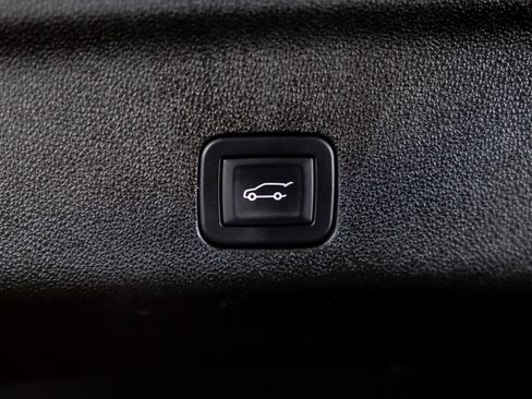 Used 2024 GMC Yukon XL Denali w/ Max Trailering Package image 40