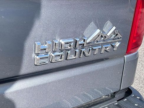 Used 2019 Chevrolet Silverado 1500 High Country image 22