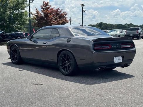 Used 2022 Dodge Challenger R/T Scat Pack w/ Plus Package RWD image 5
