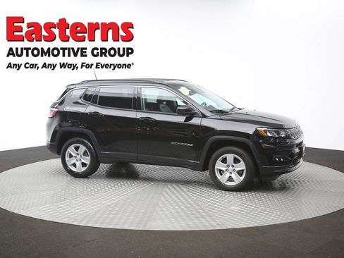 Used 2022 Jeep Compass Latitude w/ Convenience Group AWD/4WD image 47