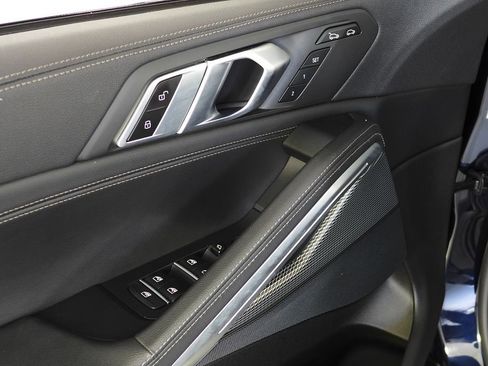 Used 2021 BMW X6 xDrive40i w/ M Sport Package image 12