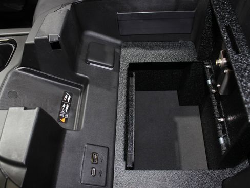 Used 2024 GMC Sierra 2500 AT4X image 84