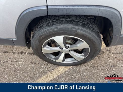 Used 2020 Jeep Cherokee Limited image 5