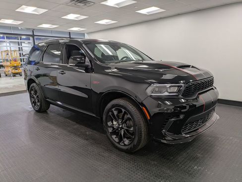 Used 2025 Dodge Durango GT image 3