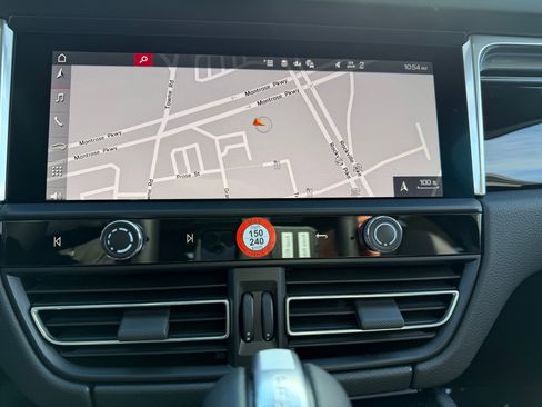 New 2026 Porsche Macan Turbo image 27