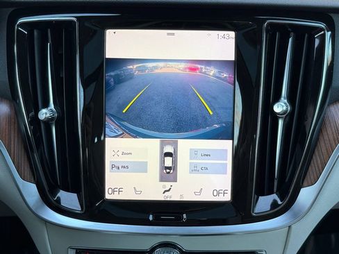 Used 2019 Volvo S60 T5 Momentum w/ Premium Package image 33