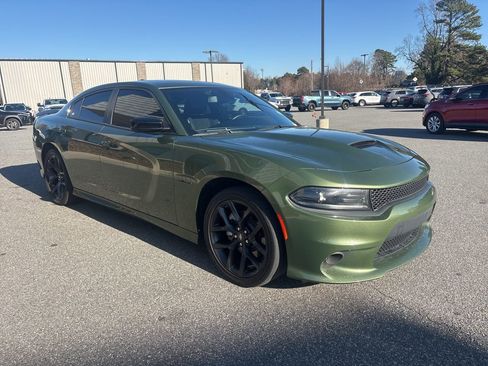 Used 2022 Dodge Charger R/T w/ Plus Group image 9