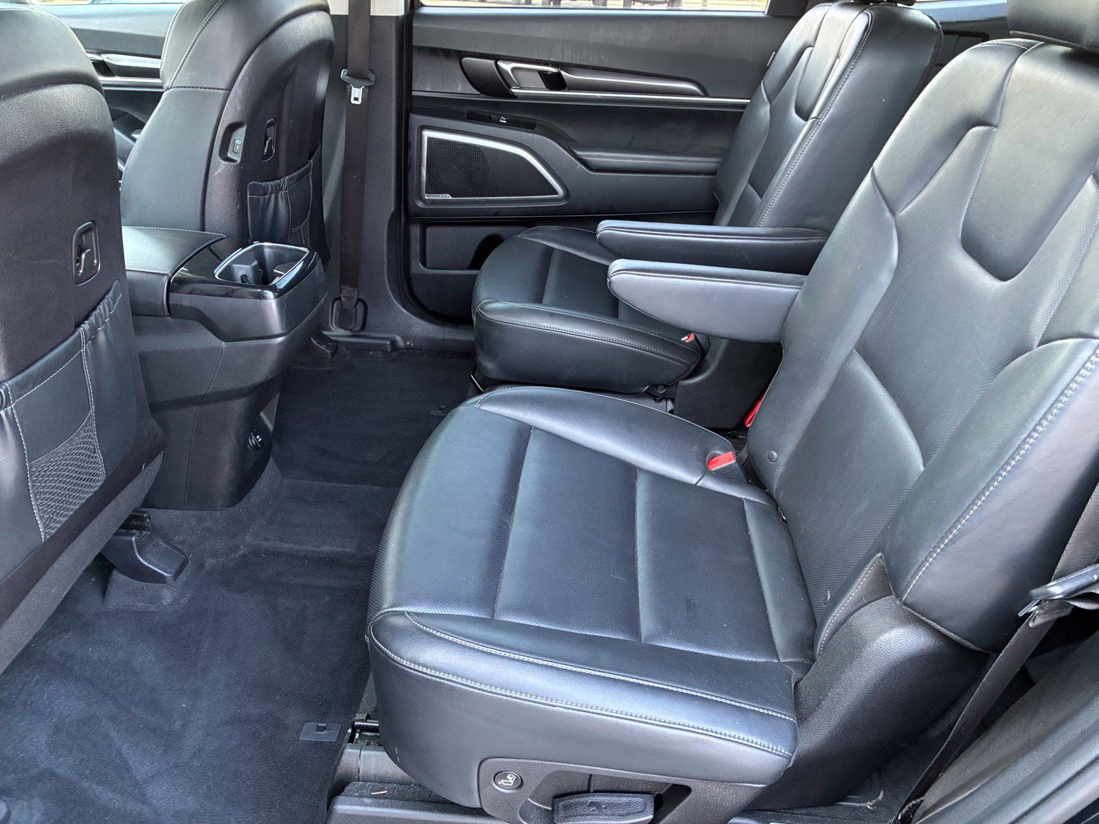 Used 2025 Kia Telluride S FWD image 15