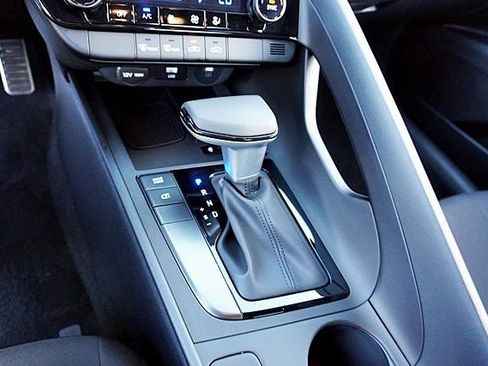Certified 2026 Hyundai Elantra Sport FWD image 28