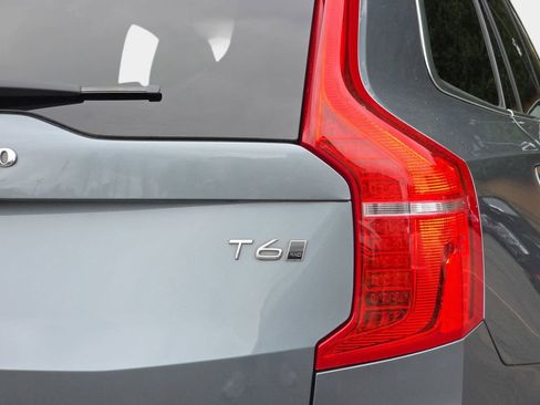 Used 2016 Volvo XC90 T6 Momentum w/ Protection Package Plus image 40