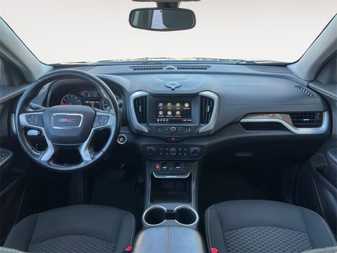 Used 2018 GMC Terrain SLE w/ Driver Convenience Package image 10