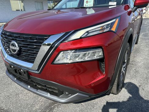 Used 2022 Nissan Rogue SL w/ SL Premium Package image 36