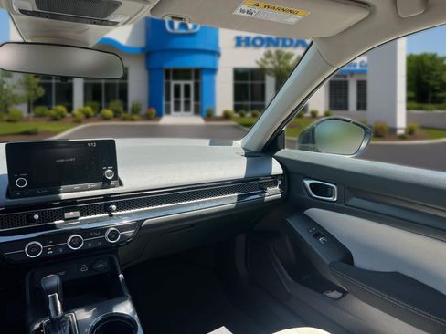 Used 2023 Honda Civic LX image 33