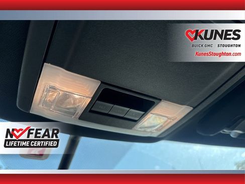 Used 2018 Ford Explorer XLT w/ XLT Appearance Package AWD/4WD image 37