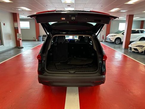 Certified 2024 Toyota Grand Highlander AWD image 25
