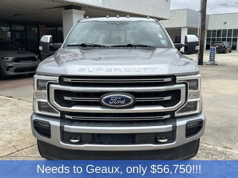 Used 2020 Ford F250 Platinum w/ FX4 Off-Road Package AWD/4WD image 3