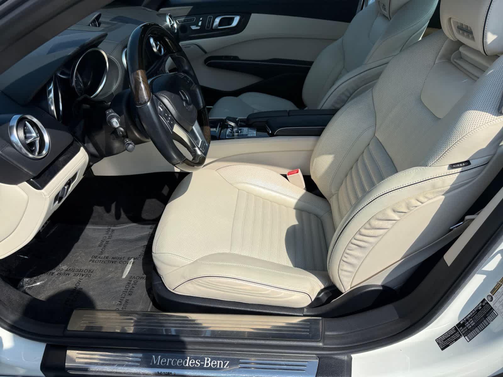 Used 2015 Mercedes-Benz SL 550 image 10