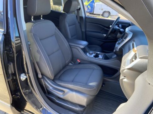 Used 2022 GMC Acadia SLE w/ Driver Convenience Package image 20