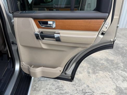 Used 2014 Land Rover LR4 HSE LUX AWD/4WD image 38