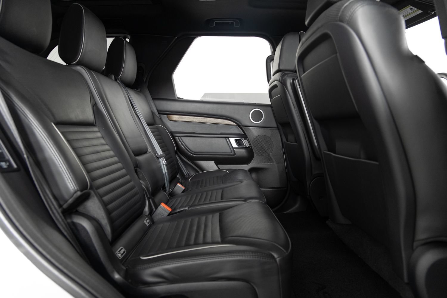 Used 2017 Land Rover Discovery HSE Luxury AWD/4WD image 25