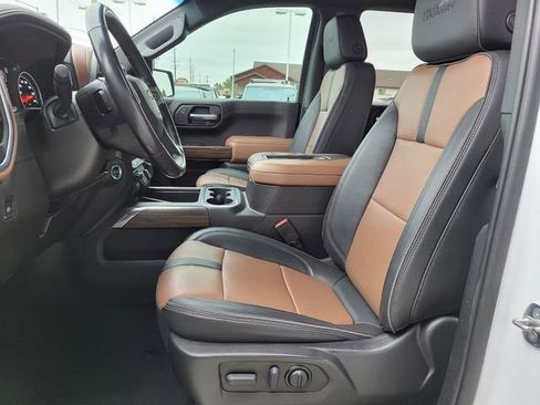 Used 2022 Chevrolet Silverado 1500 High Country w/ Z71 Off-Road Package image 4