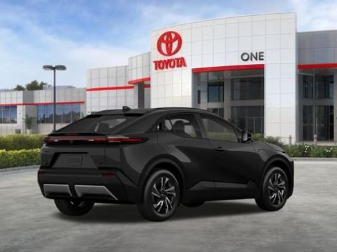 New 2026 Toyota C-HR AWD/4WD image 44