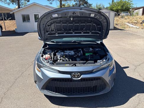 Used 2020 Toyota Corolla LE w/ Carpet Mat Package (TMS) FWD image 11