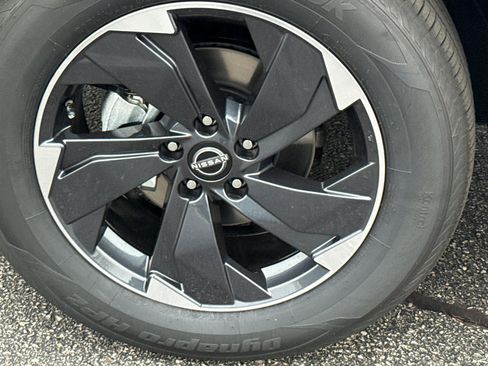 New 2026 Nissan Rogue SV image 9