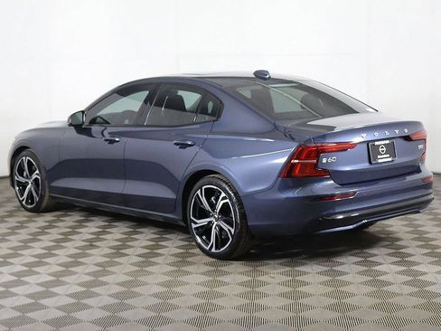 Used 2024 Volvo S60 B5 Core image 3