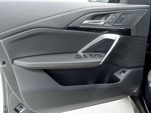 Used 2025 BMW X2 xDrive28i image 14