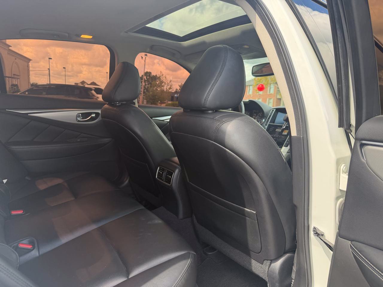 Used 2021 INFINITI Q50 Luxe RWD image 13