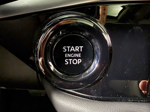 New 2026 Nissan Pathfinder SL image 29