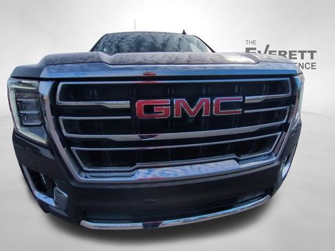 Used 2021 GMC Yukon XL SLT w/ SLT Luxury Plus Package image 2