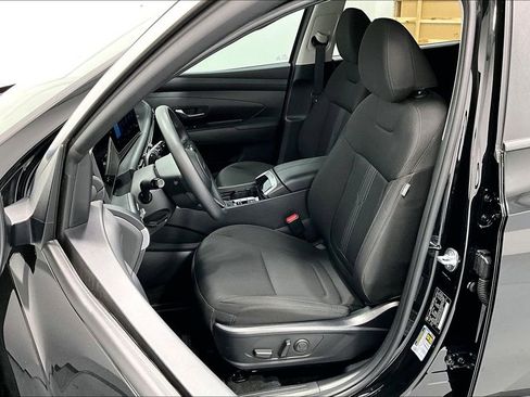 Certified 2025 Hyundai Tucson SEL image 32