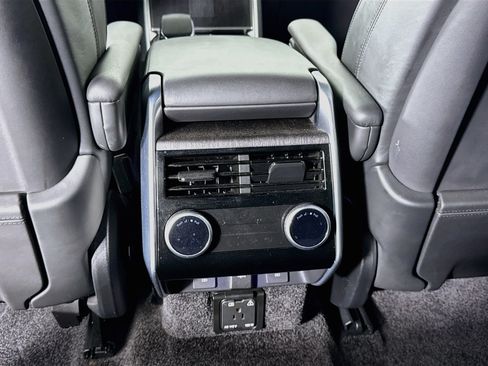 Used 2024 Land Rover Range Rover Long Wheelbase Autobiography AWD/4WD image 29