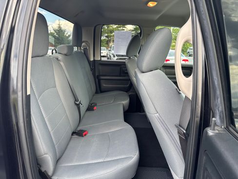 Used 2018 RAM 1500 Express AWD/4WD image 17